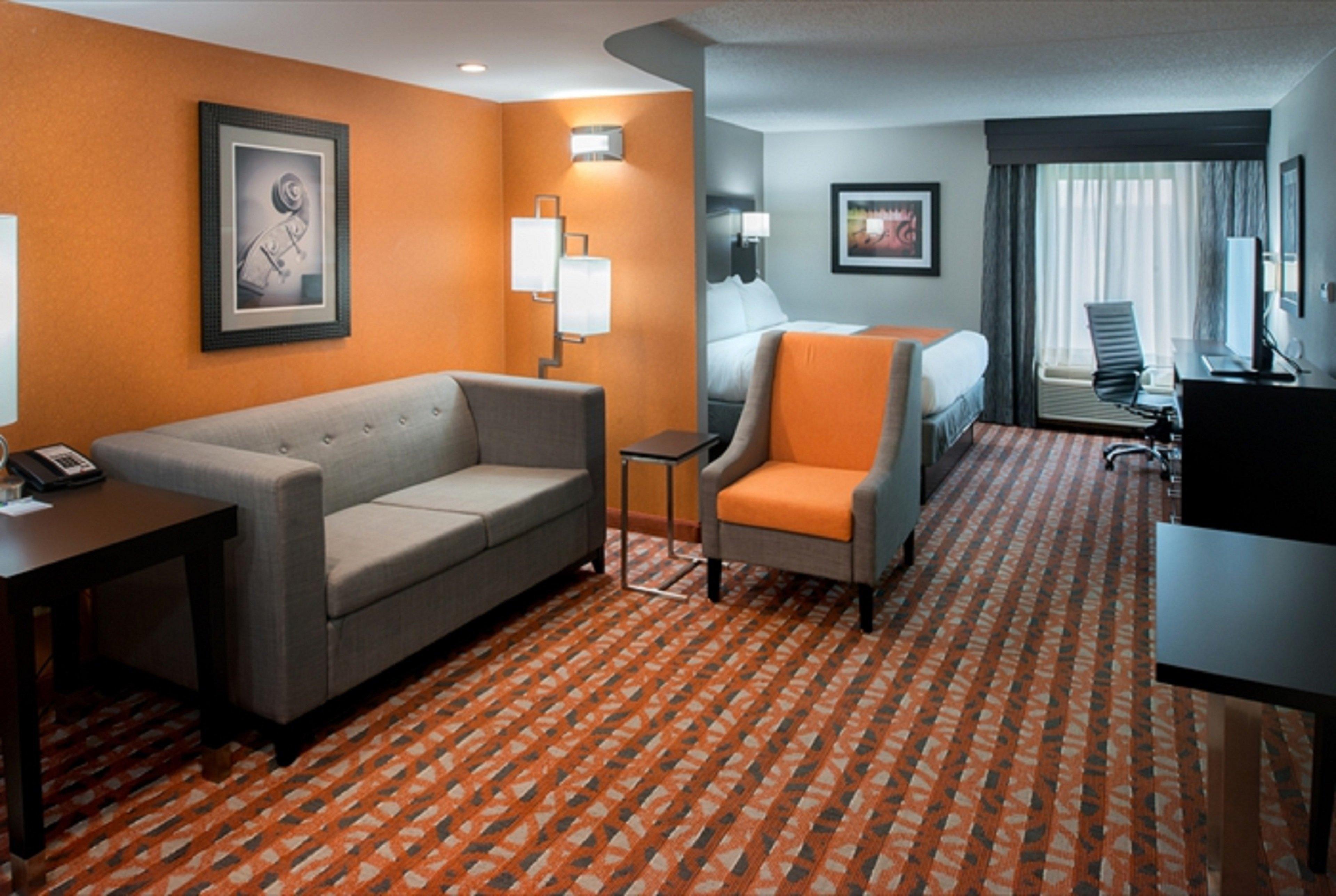 Holiday Inn Express & Suites Nashville Southeast - Antioch By Ihg Exterior foto
