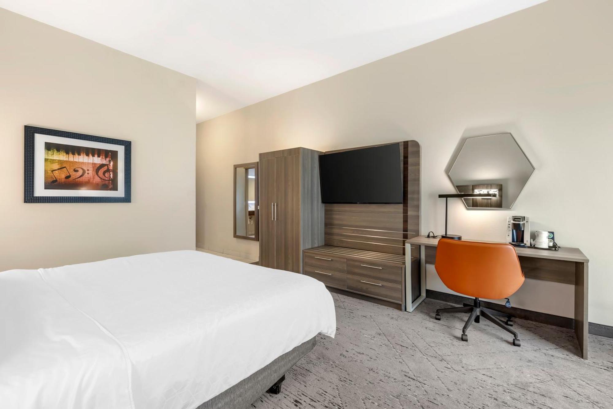 Holiday Inn Express & Suites Nashville Southeast - Antioch By Ihg Exterior foto