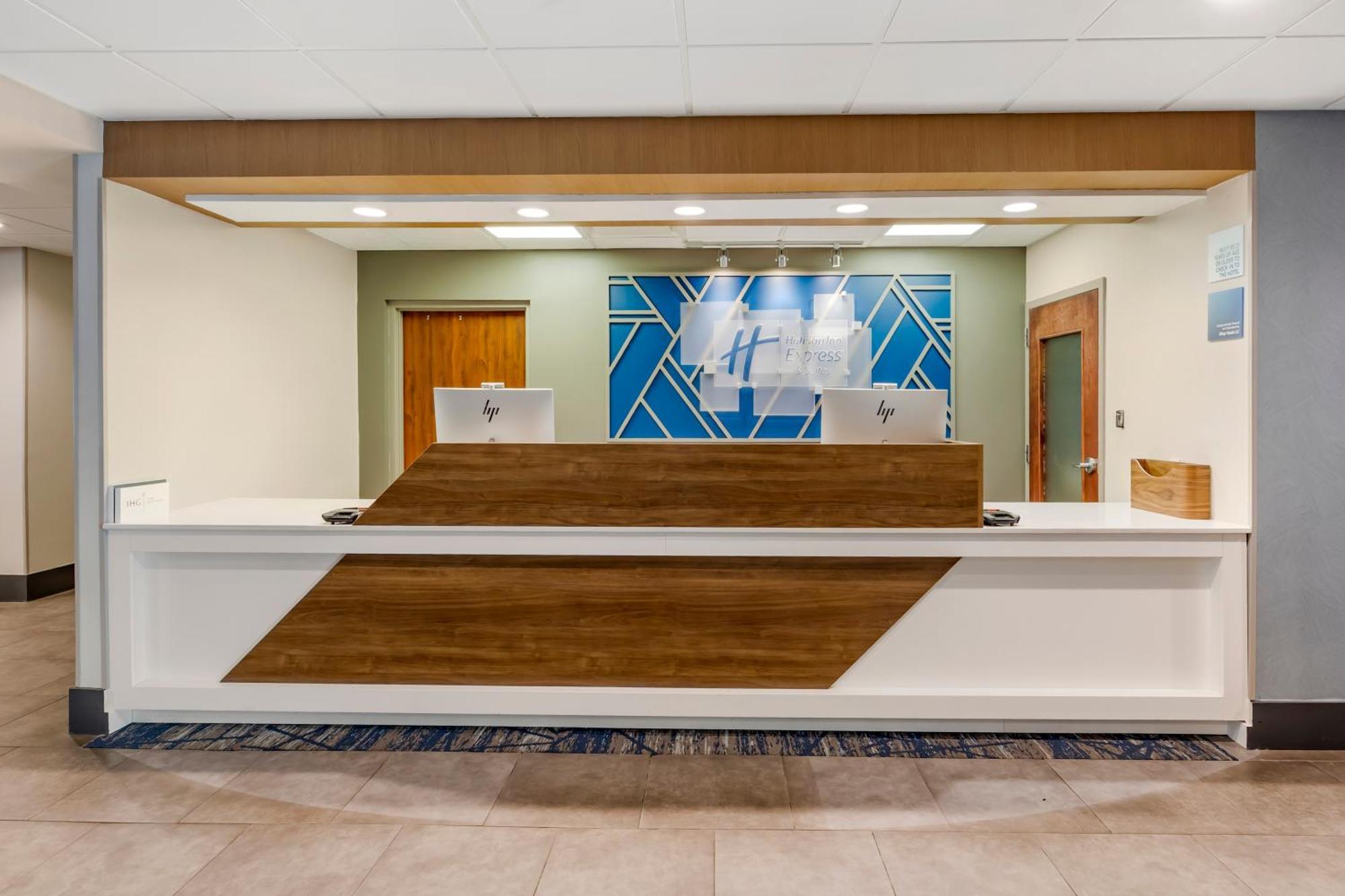 Holiday Inn Express & Suites Nashville Southeast - Antioch By Ihg Exterior foto