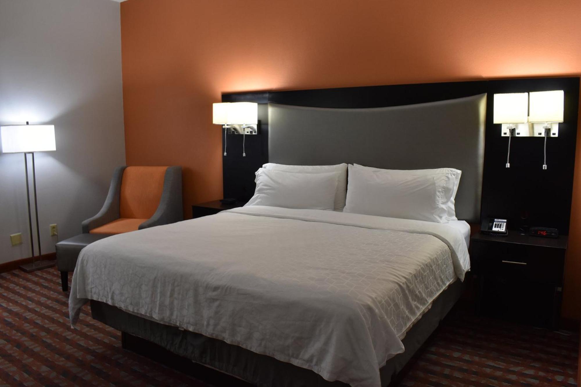 Holiday Inn Express & Suites Nashville Southeast - Antioch By Ihg Exterior foto